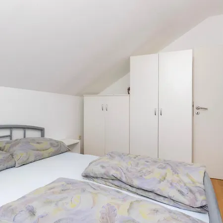 Malo Misto * Zavalatica