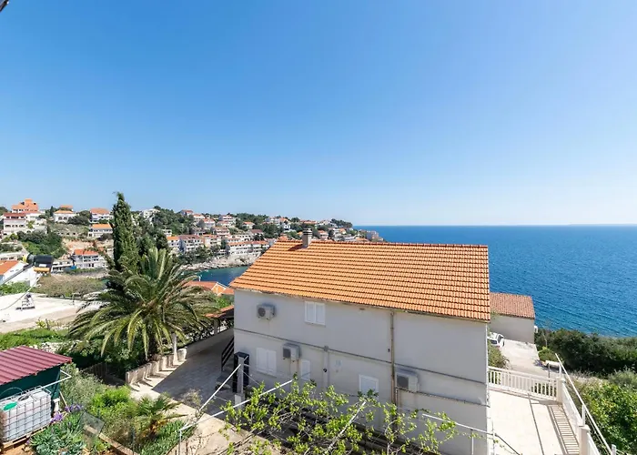 Malo Misto Apartman Zavalatica