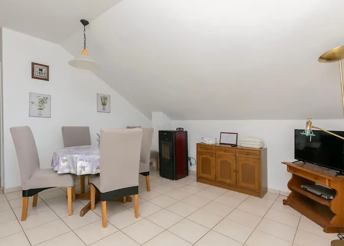 Apartman Malo Misto *